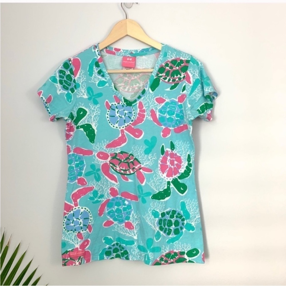 Simply Southern | Blue Pink Green Turtles Ocean V Neck Short Sleeve Tee Shirt M